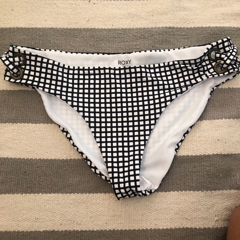 Roxy bottoms